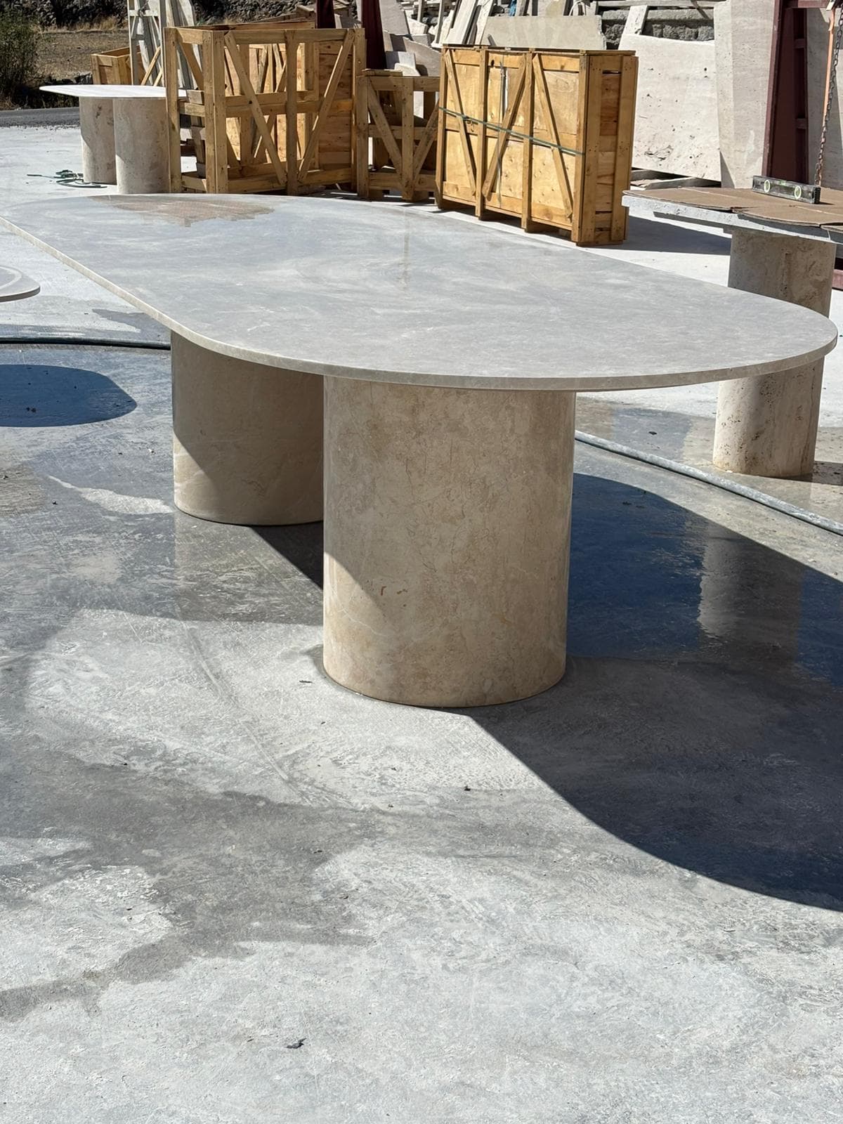 Oval yemek masası “Kibyra”