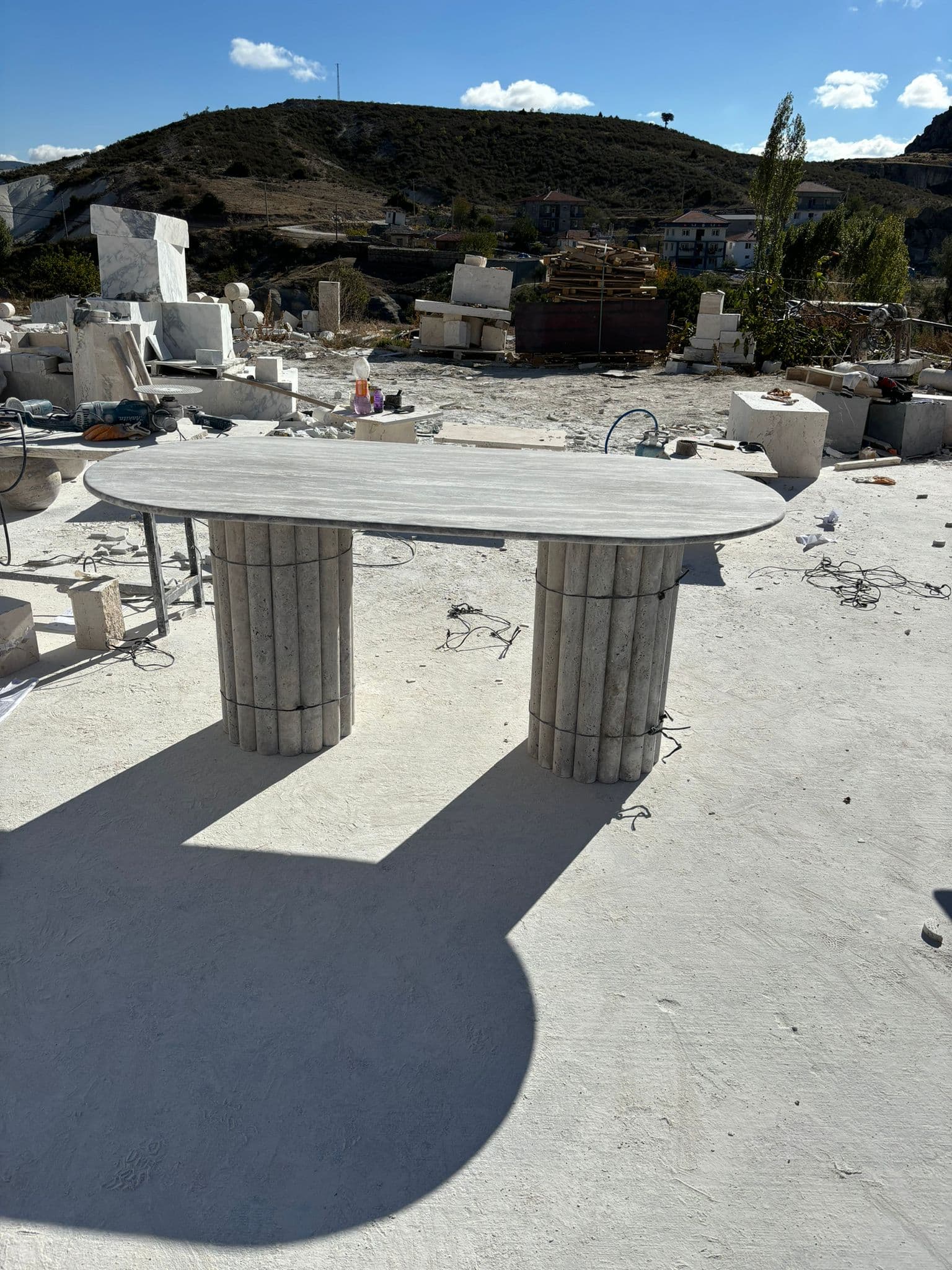 Oval yemek masası “Perge”